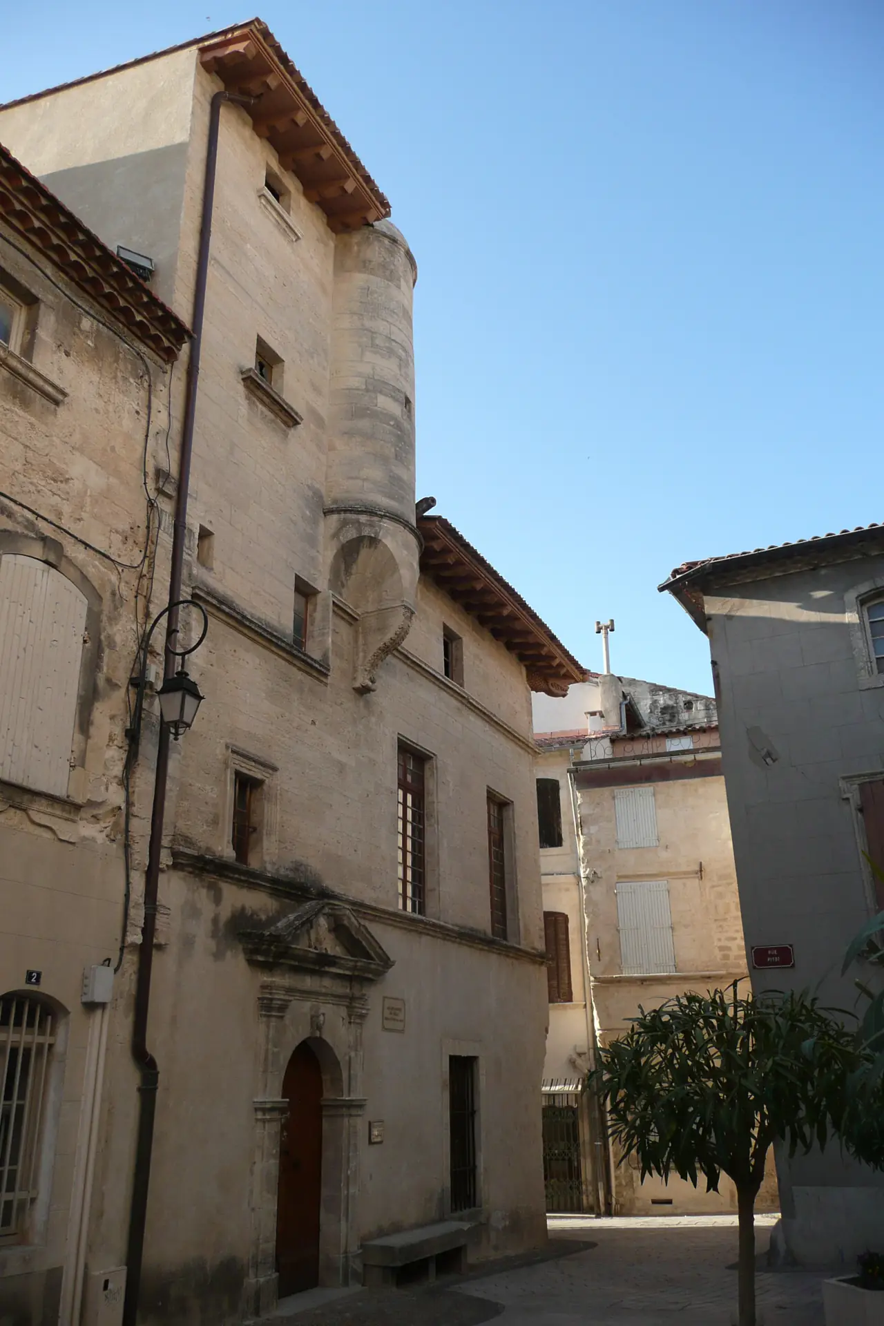 Dépannage informatique à Aramon - RJ6